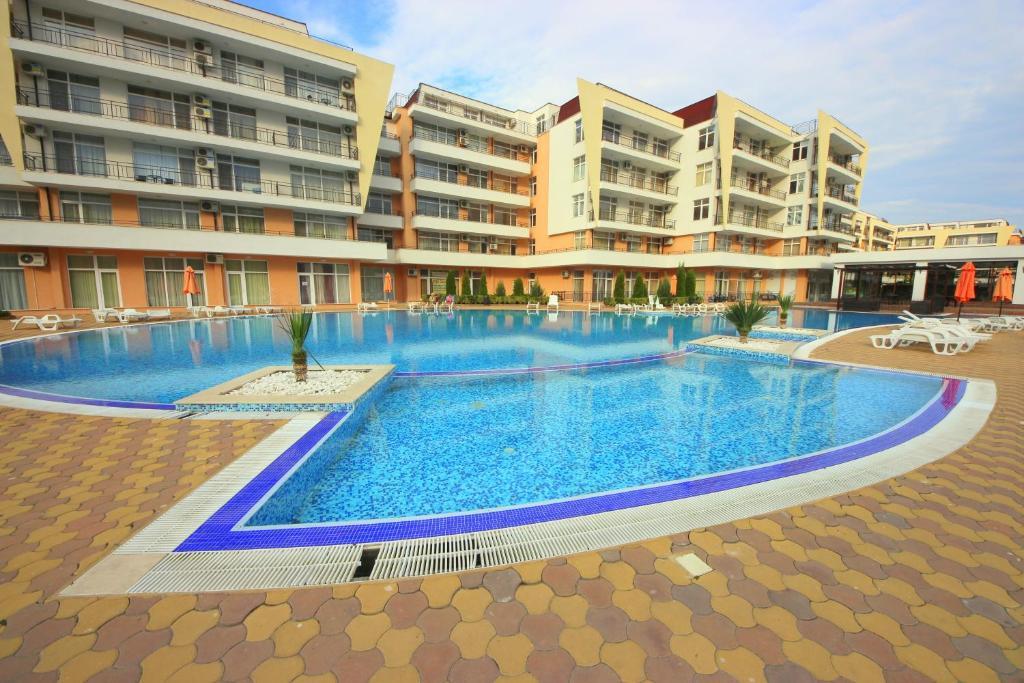 Menada Grand Kamelia Apartments Sunny Beach Exterior photo