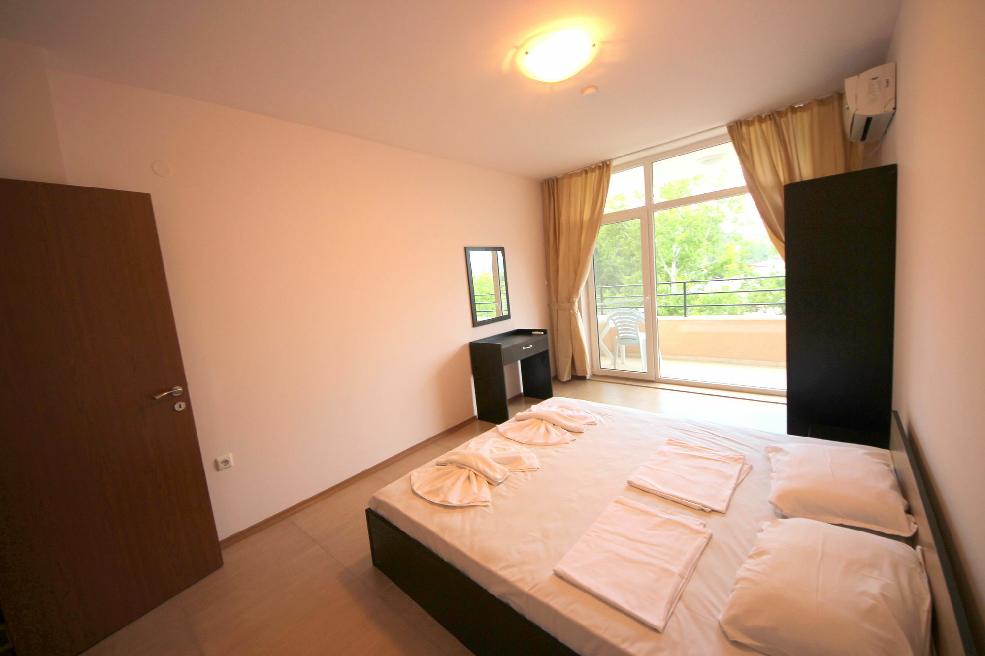 Menada Grand Kamelia Apartments Sunny Beach Exterior photo