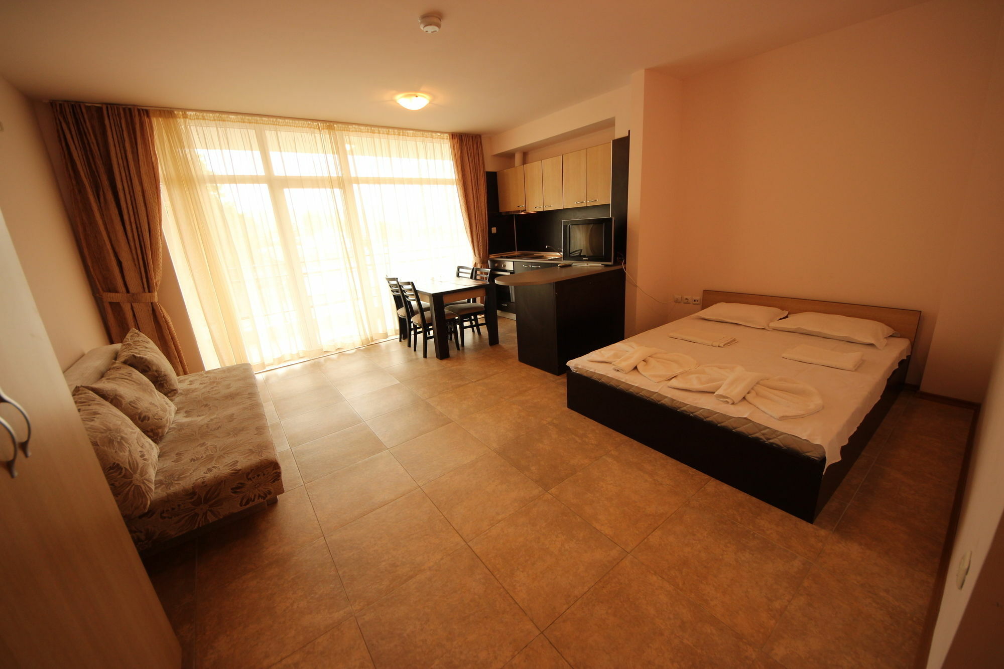 Menada Grand Kamelia Apartments Sunny Beach Exterior photo