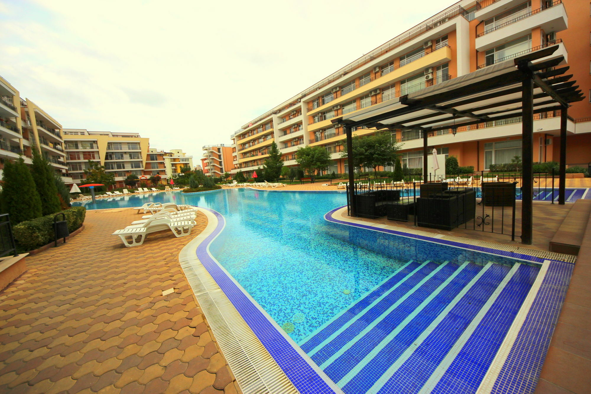 Menada Grand Kamelia Apartments Sunny Beach Exterior photo