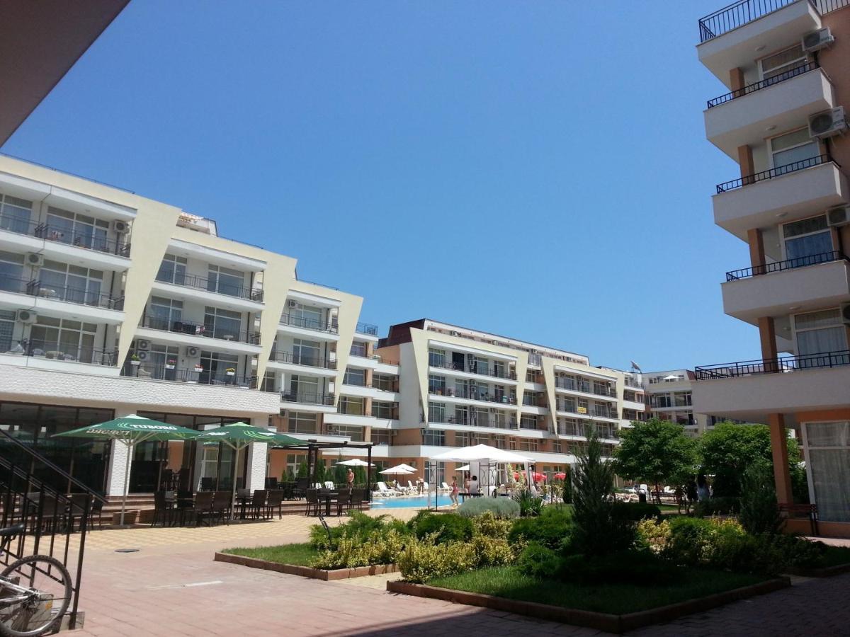 Menada Grand Kamelia Apartments Sunny Beach Exterior photo
